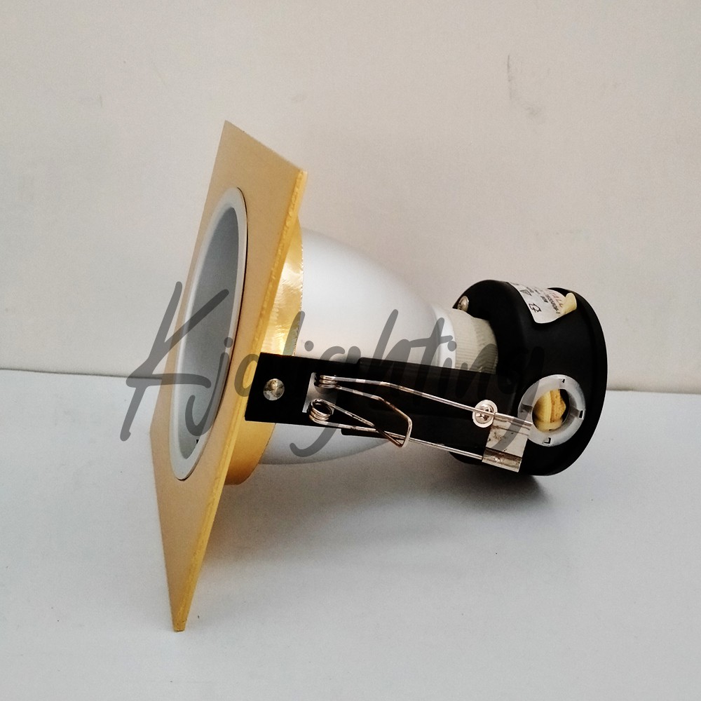 LAMPU DOWNLIGHT INBOW IB PERSEGI POLOS 3,5 IN GOLD E-27