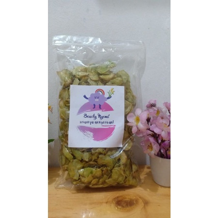 

Keripik Singkong Sambal Ijo 1/2 kg