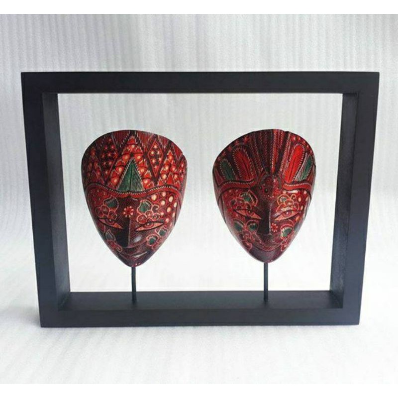 Farme Topeng Pasangan Kayu Batik