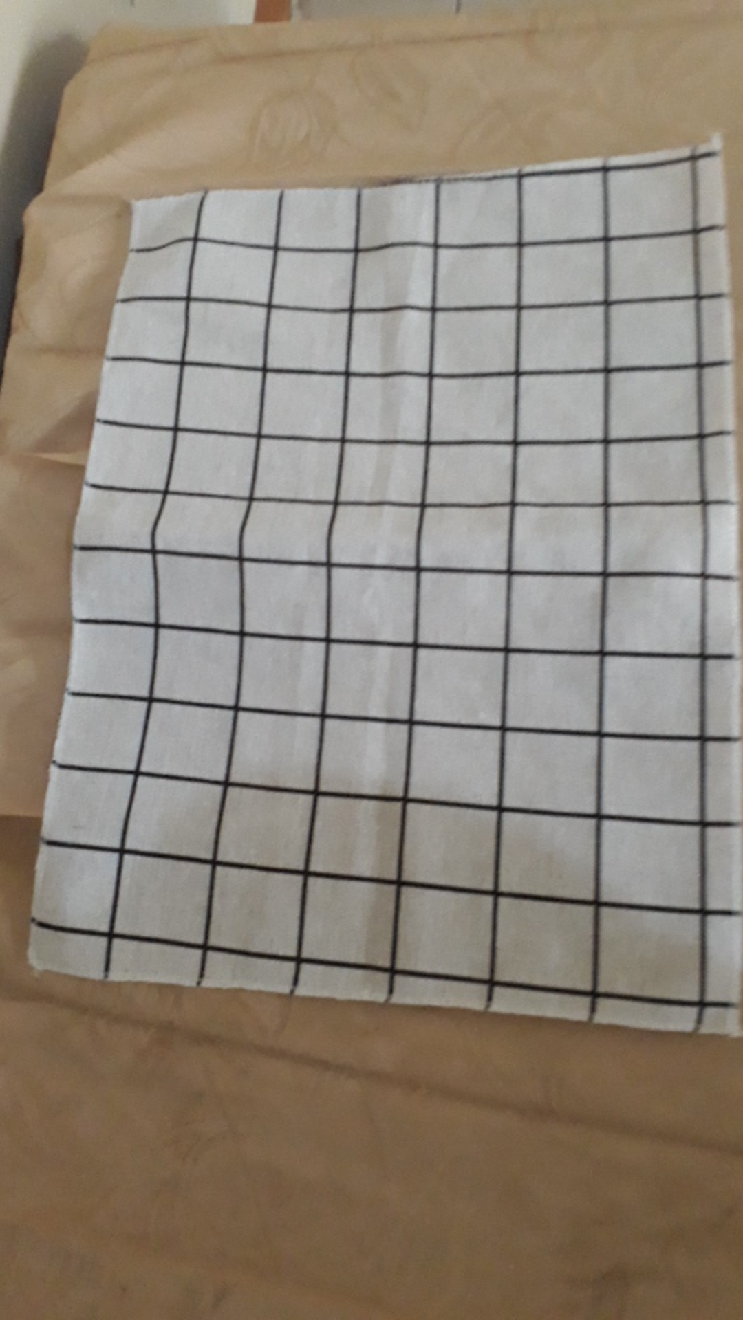 Napkin Serbet Alas Piring Properti Foto Impor Lokal Checkered Plaid Square Kotak Newspaper Koran