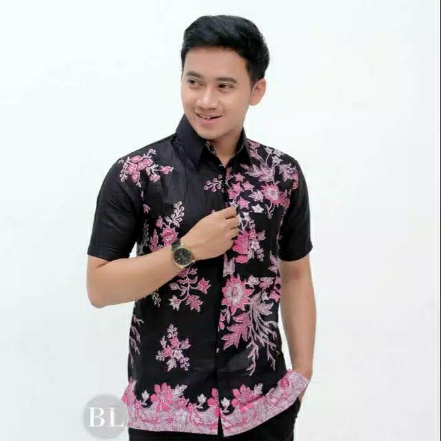 Kemeja Batik Pria Lengan Pendek Cibulan Pink