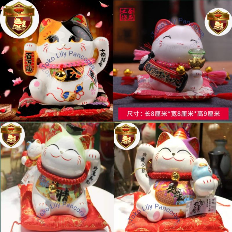 Maneki Neko Porselen / Lucky Cat Porselen / Kucing Hoki Porselen Ukuran 9cm