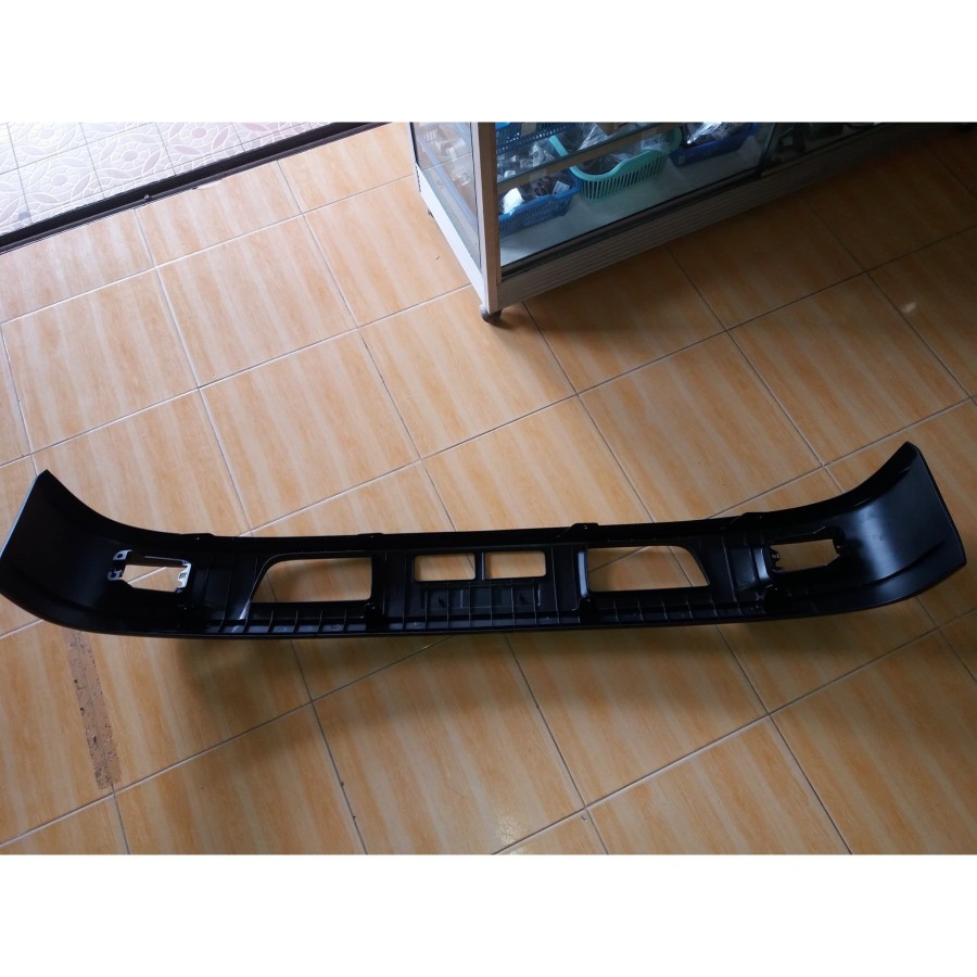 Bumper Depan Hino Dutro 10