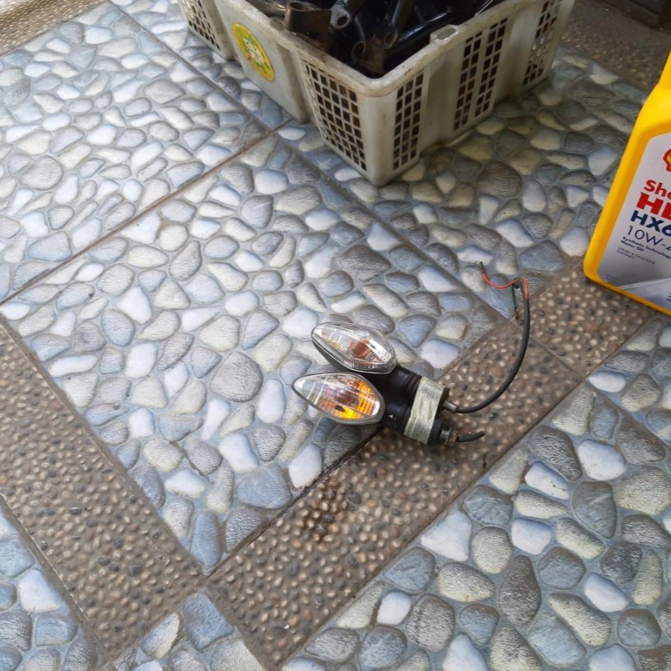 Lampu Sein CB150r Megapro Verza