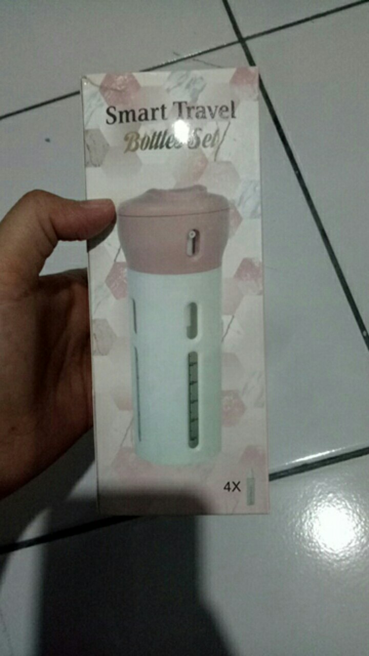 4 In 1 Travel Case Organizer Shampoo Shower Lotion Storage Refillable Bottle