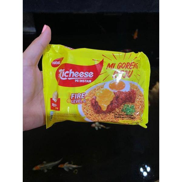 

Richeese mie instan goreng keju