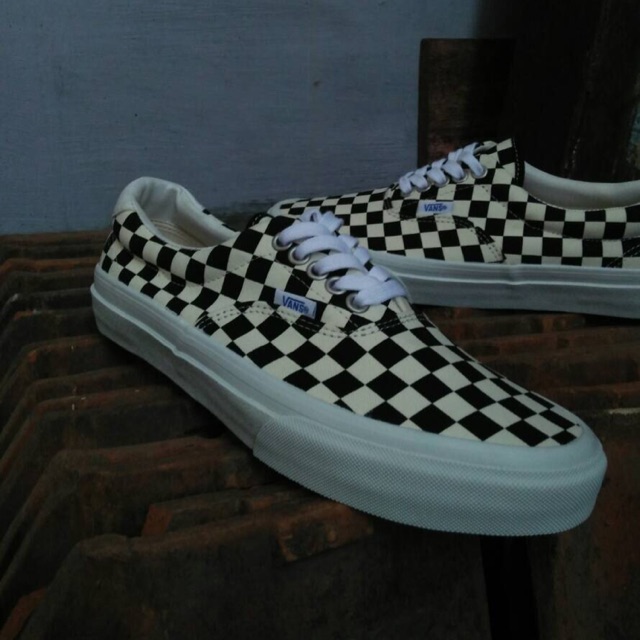 vans era x ron herman