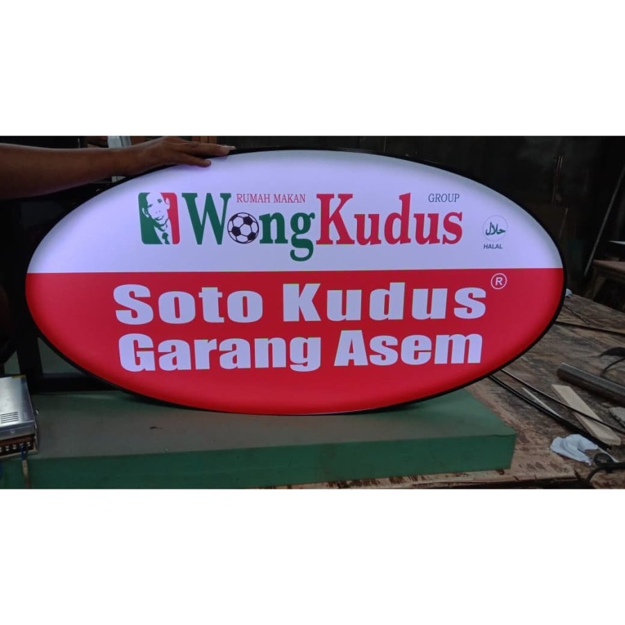 

Neon box oval dua muka 40 x 70 cm Acrylic Lamp