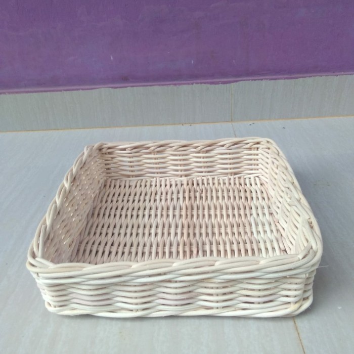 keranjang rotan kotak hampers parcel hantaran pernikahan murah ukuran 20 X 20 X 7 cm