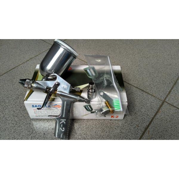 kompresor mini listrik , spray gun , selang spiral , quick coupler