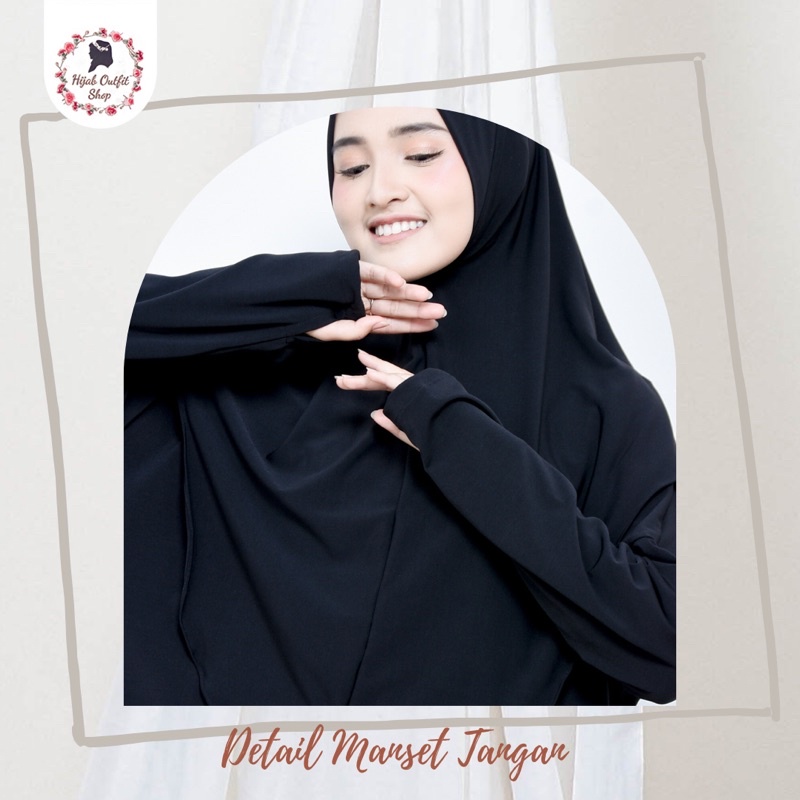 Ishma Bajugo / atasan menyatu dengan hijab