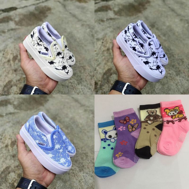 [BISA COD] Sepatu anak vans slop dino crem/putih/biru murah