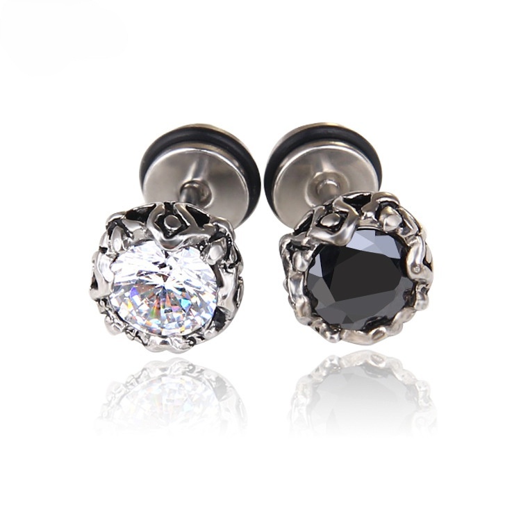 Anting Bentuk Mahkota Bahan Titanium Steel Aksen Zircon Gaya Punk Untuk Wanita