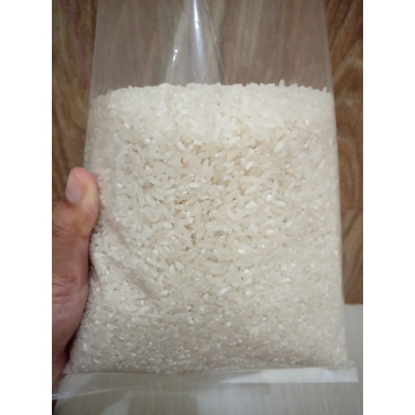 

Beras lokal 1 kg, beras petani, beras bagus, beras medium