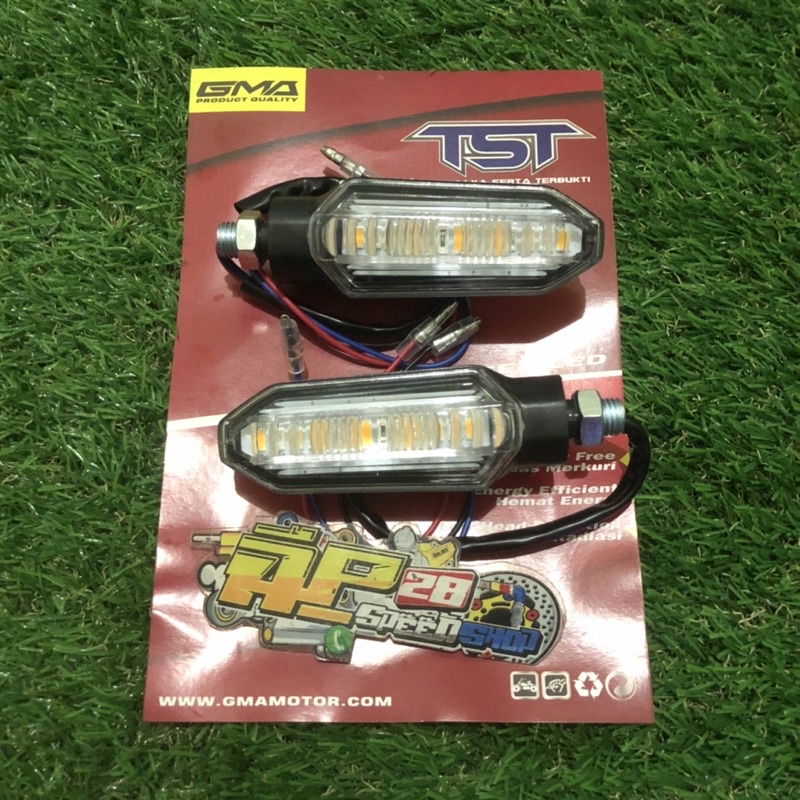 LAMPU SEIN LED KANAN DAN KIRI MODEL RUNNING UNIVERSAL MOTOR VARIO 160 VARIO 150 VARIO 125 CB 150 R VIXION AEROX ADV TIGER MEGAPRO RX KING JUPITER MX KING SCOOPY DLL / LAMPU SEN RUNING UNIVERSAL 1 PASANG ( 2 PCS ) KANAN DAN KIRI