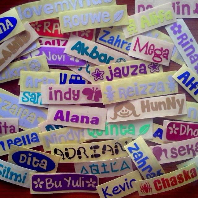 

Sticker Label Nama Custom Stiker Kitchen nama anak Tempat Makan Tempat Minum Dekorasi Rumah Botol