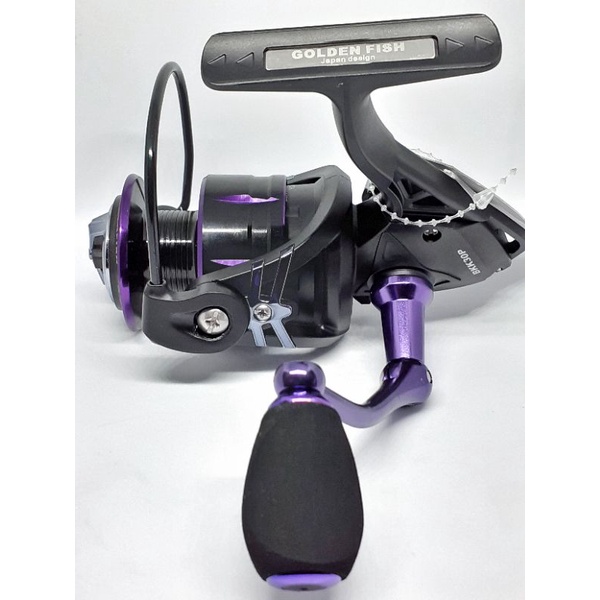 REEL GOLDEN FISH BLACK KINGKONG BKK3OP/3000. POWER HANDLE