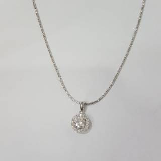 Kalung emas putih asli kadar 750 model permata elegant Kalung emas putih asli kadar 750 model permata elegant