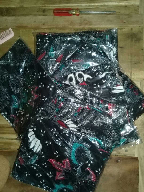 Batik Couple Keluarga Sania Ruffle Ori Ndoro Jowi Dnt Kupu Putih