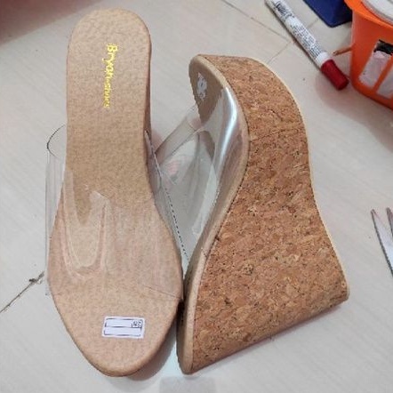 Bryan Adzkia Wedges Sandal Simple Tinggi 12cm Mika 9cm Transparan Motif Kayu Berkualitas