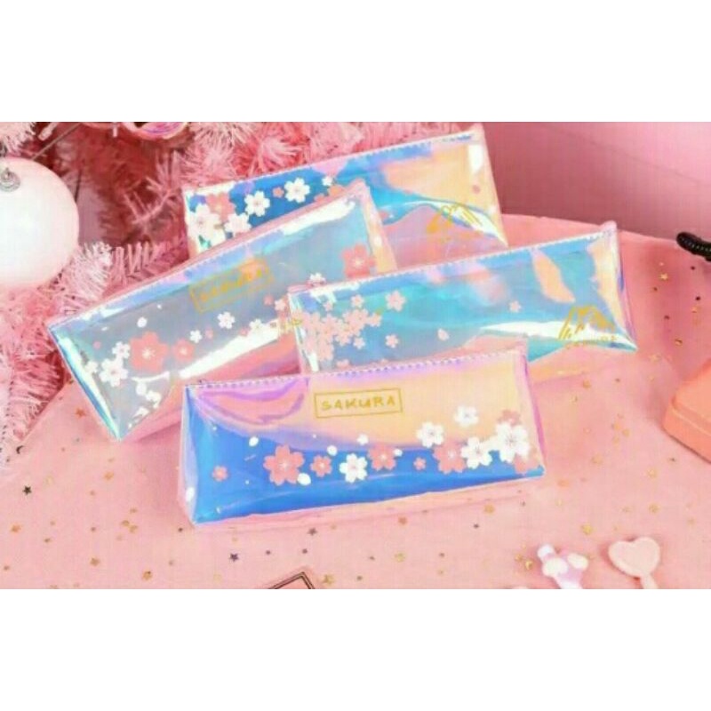 

Kotak Pensil Hologram Sakura