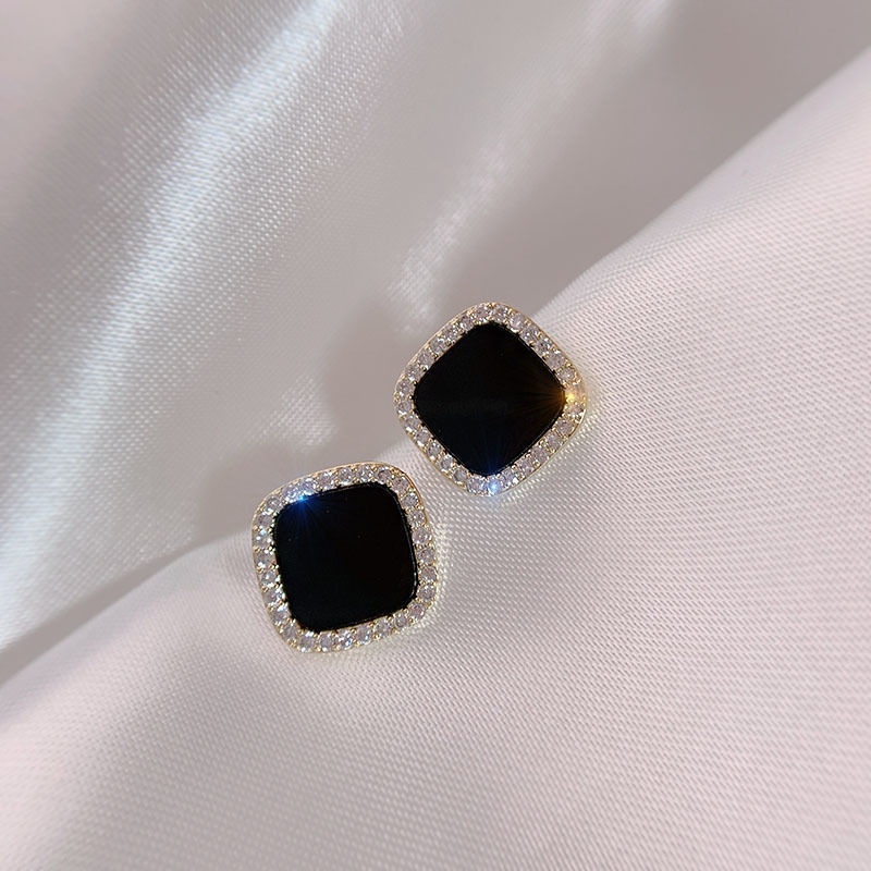 Korean Version of Elegant Black Square Rhinestone Earrings Fashion Temperament Female Wedding Earrings Jewelry