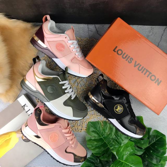 # 1720-1 SEPATU CEWEK LV