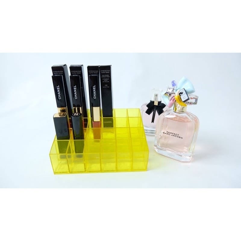 ELDE 1 - KOTAK TEMPAT LIPSTIK ORGANIZER ACRYLIC RAK LIPSTIK 24 SEKAT / MAKE UP ORGANIZER YANG TERBUAT DARI BAHAN ACRYLIC BERKUALITAS TINGGI. TERDIRI DARI 24 SEKAT YANG AMAN UNTUK MENYIMPAN LIPSTICK/BARANG LAIN DENGAN UKURAN SESUAI SEKAT YG TERSEDIA