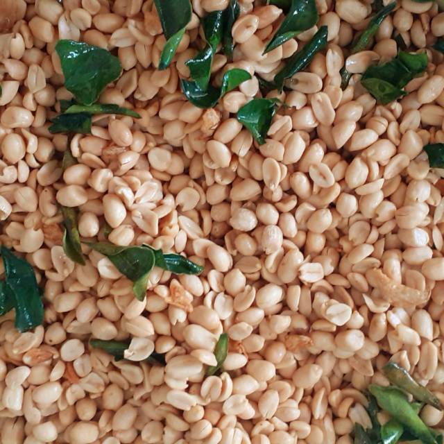 

Kacang Bawang Mentega 1 kg