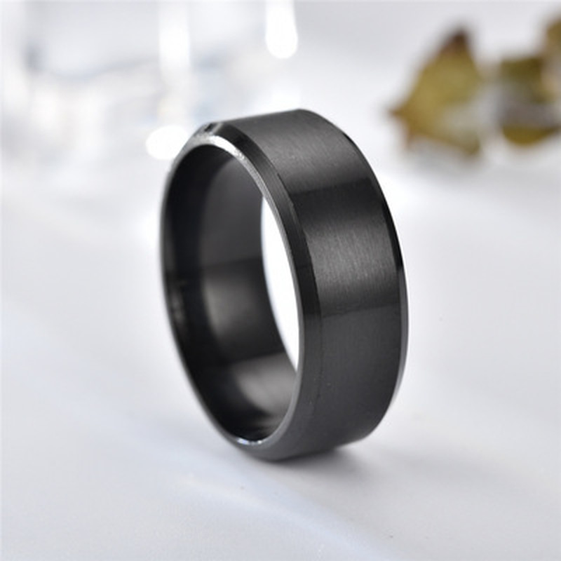 Cincin Jari Bahan Stainless Steel Warna Hitam Emas Silver Gaya Punk Untuk Pria Dan Wanita