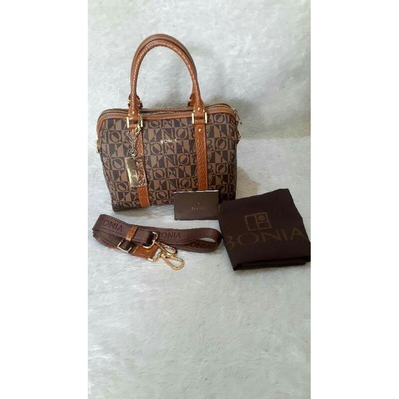 Bonia speedy preloved