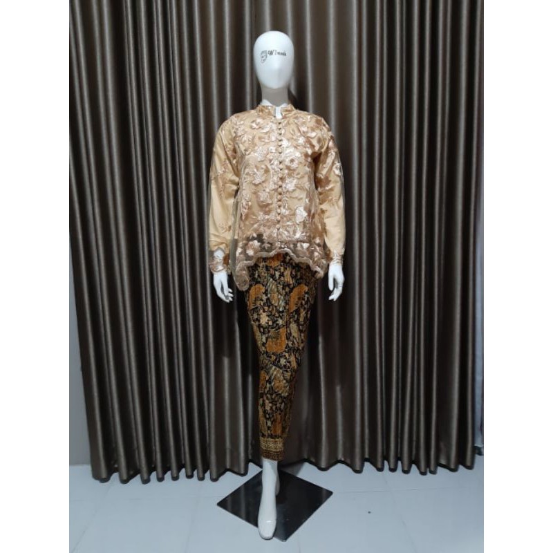 Kebaya Tulle Bordir/ Kebaya Modern / Kebaya Muslim / Kebaya Wisuda / Kebaya Moderen Terbaru / Kebaya Pesta Bahan Tille Lembut