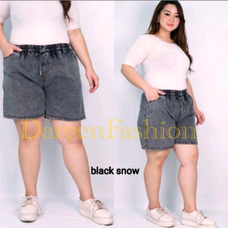 Hot Pants Snowy Jumbo . Hot Pant Snow Bigsize . Celana Jeans Denim Pendek Jumbo Murah