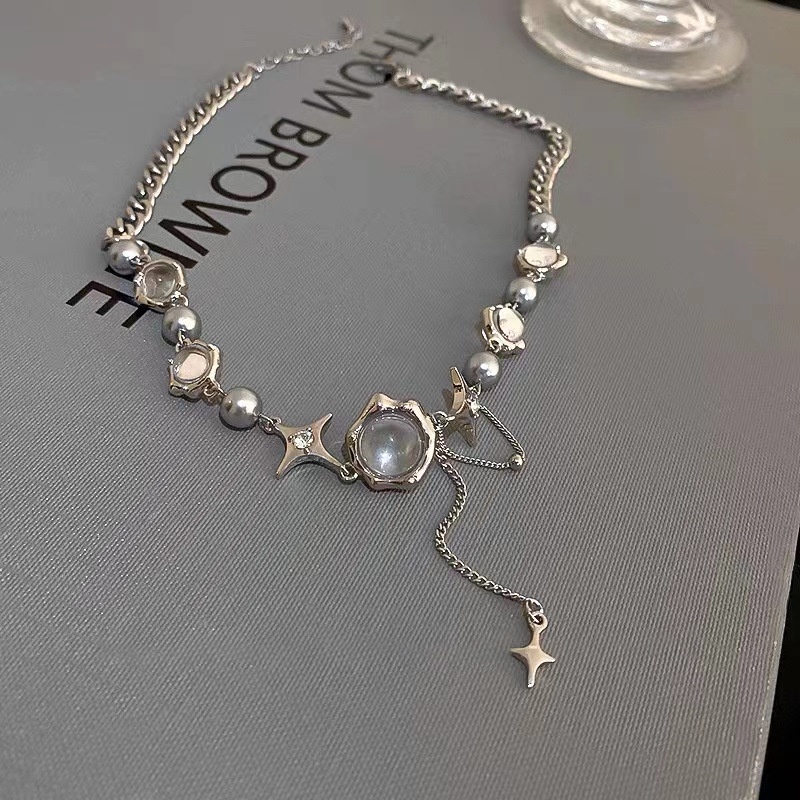 Kalung Rantai Klavikula Model Rumbai Silang Bahan Zirkon Warna Silver Untuk Wanita