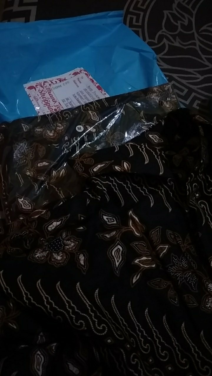 Kemeja Batik Pria Masa Kini
