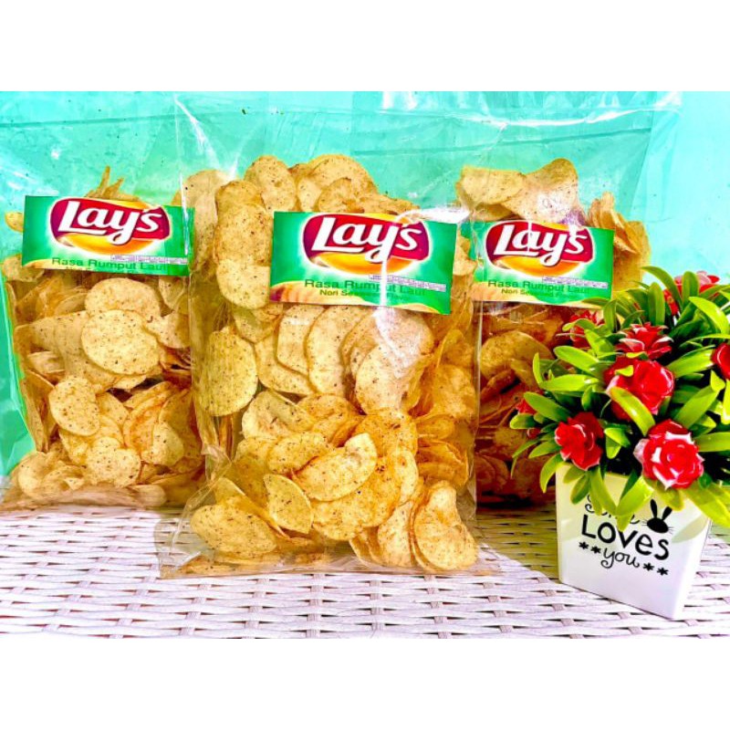 

Snack Branded Lays kemasan 230gr