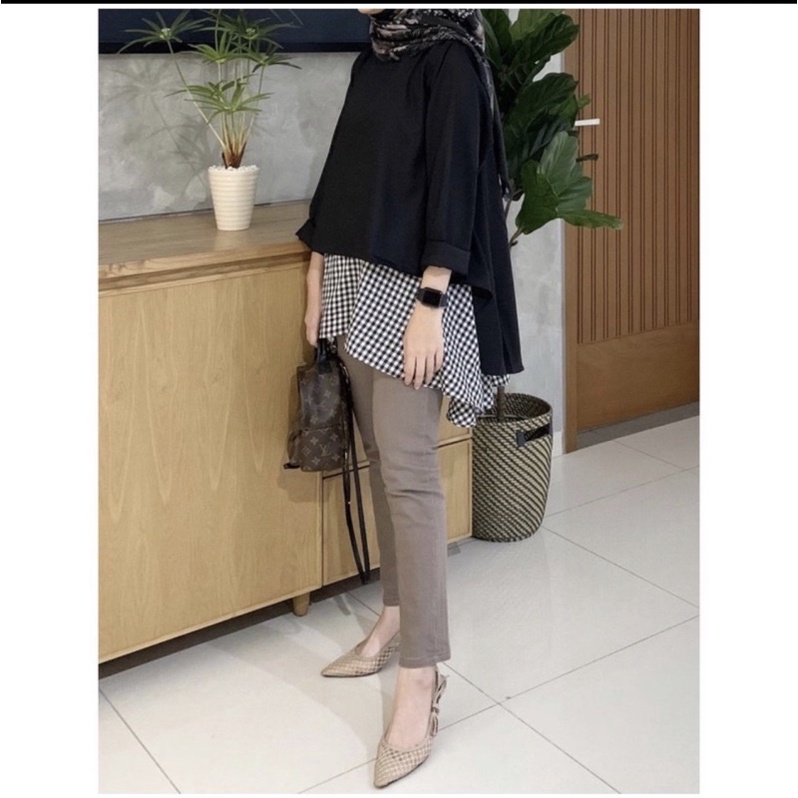 Ilona blouse by Mahara id