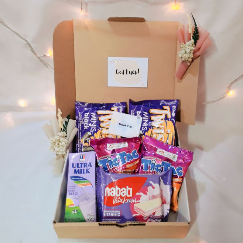 

HAMPERS SNACK SERI UNGU
