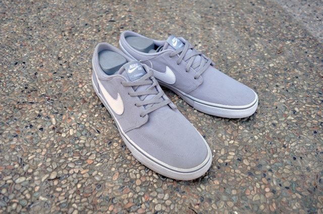 NIKE SB PORTMORE Grey/white