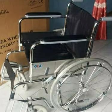 kursi roda standar merk GEA kursi roda standard merek GEA