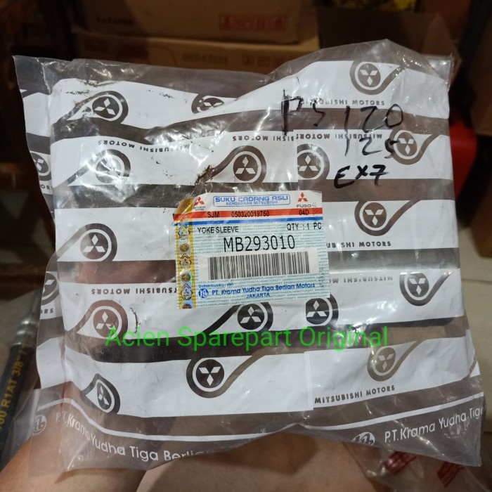 Yoke Sleeve Fuso Canter PS125 PS 125