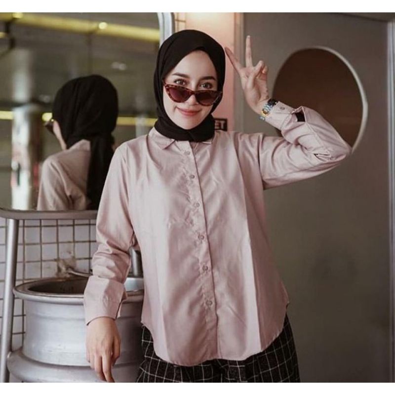 KEMEJA BASIC POLOS WANITA FULL KANCING°°KEMEJA KERJA WANITA BASIC