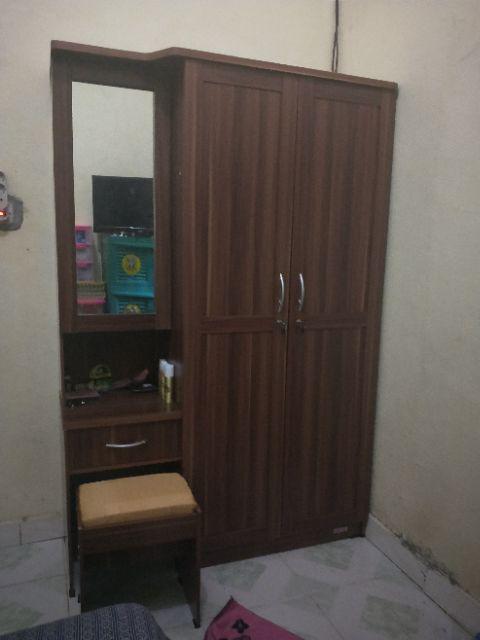 Lemari Pakaian 2 Pintu + Meja Rias Lpmr 8223
