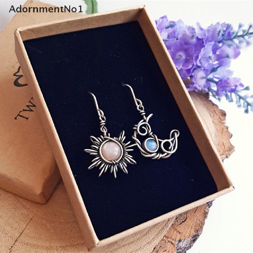 (AdornmentNo1) Anting Tusuk Gantung Asimetris Desain Matahari + Bulan Sabit Gaya Retro Untuk Wanita