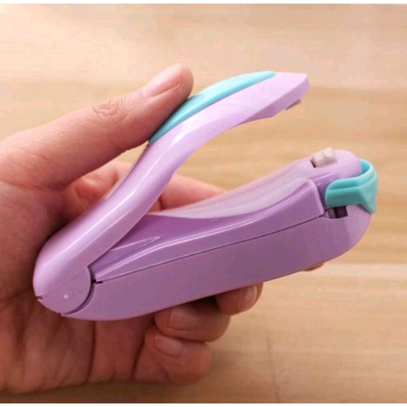 ALAT PEREKAT PLASTIK MINI PAKAI BATERAI