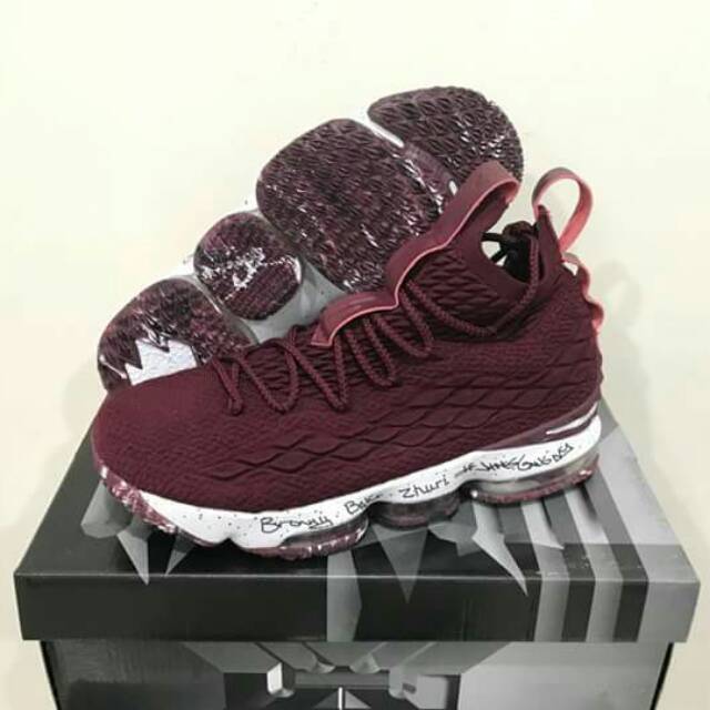 Sepatu basket lebron 15 high pe burgundy