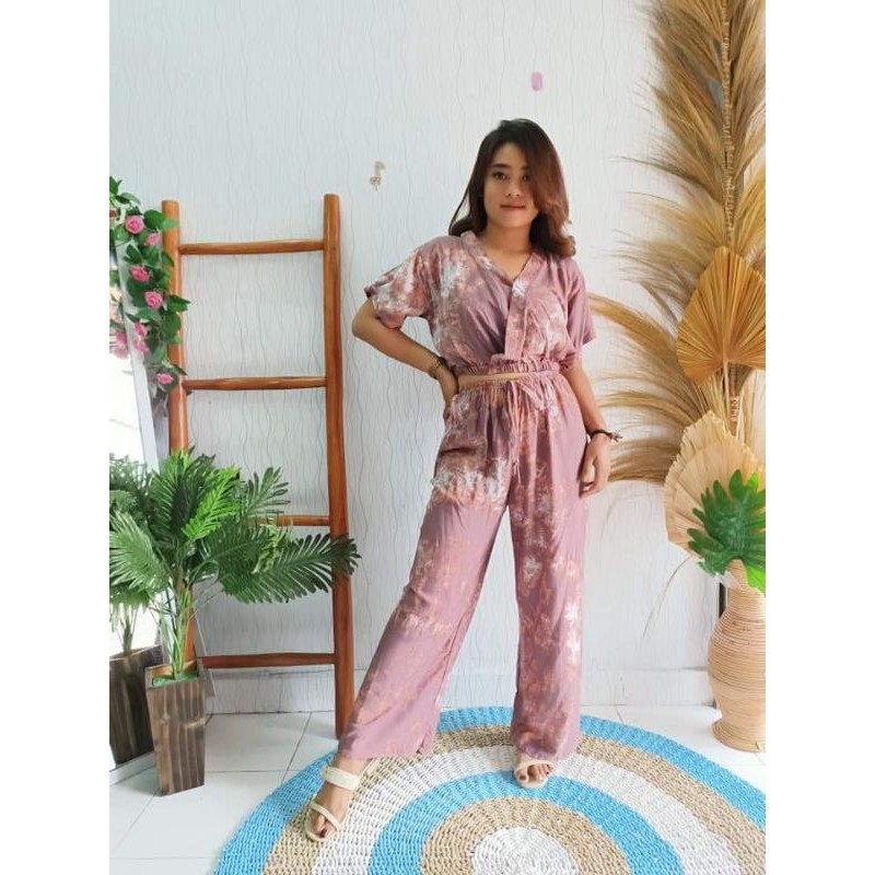 setelan crop tie die