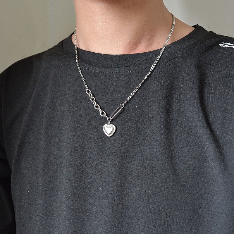 1pc Kalung Choker Bentuk Hati Warna Silver Bahan Metal Gaya Punk Minimalis
