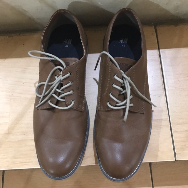 Sepatu Pantofel H&M coklat ukuran 42