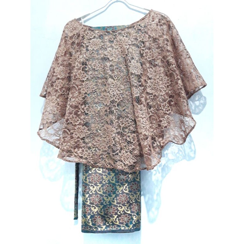 Setelan Kebaya Modern Cornelya Set / Setelan Cape Batwing Kelelawar Cornely dan Songket